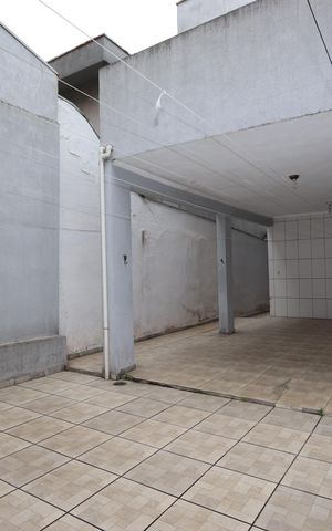 Casa à venda com 195m², 3 quartos e 2 vagasQuintal