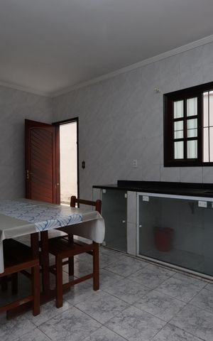 Casa à venda com 195m², 3 quartos e 2 vagasCozinha