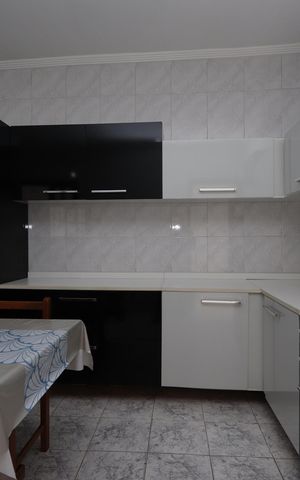 Casa à venda com 195m², 3 quartos e 2 vagasCozinha