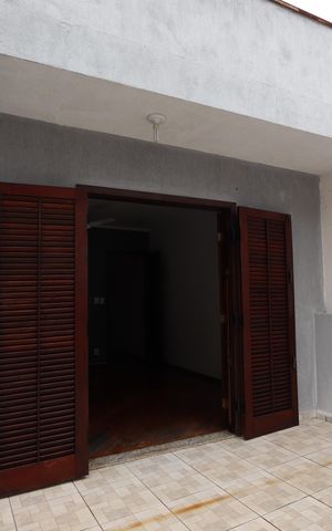Casa à venda com 195m², 3 quartos e 2 vagasVaranda do Quarto 2