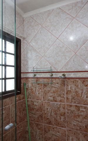 Casa à venda com 195m², 3 quartos e 2 vagasBanheiro da Suíte