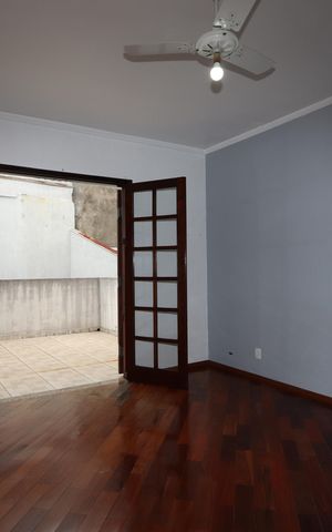 Casa à venda com 195m², 3 quartos e 2 vagasQuarto 2