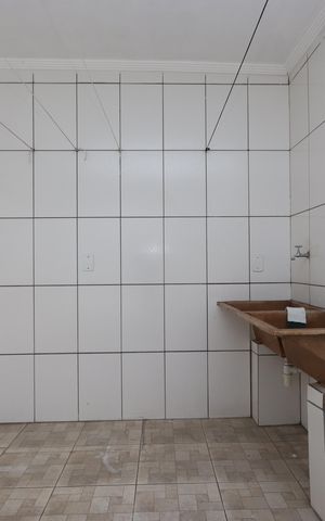 Casa à venda com 195m², 3 quartos e 2 vagasÁrea de Serviço