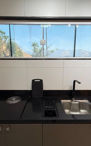 Casa de condomínio à venda com 300m², 5 quartos e 1 vaga Casa de condomínio à venda com 300m², 5 quartos e 1 vagaCozinha