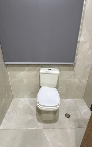 Casa de condomínio à venda com 300m², 5 quartos e 1 vaga Casa de condomínio à venda com 300m², 5 quartos e 1 vagaBanheiro da Suíte 1