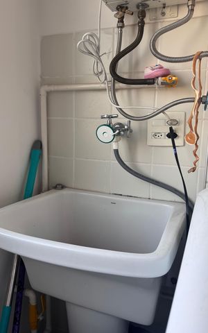 Apartamento à venda com 5m², 2 quartos e 1 vaga Apartamento à venda com 5m², 2 quartos e 1 vagaÁrea de Serviço