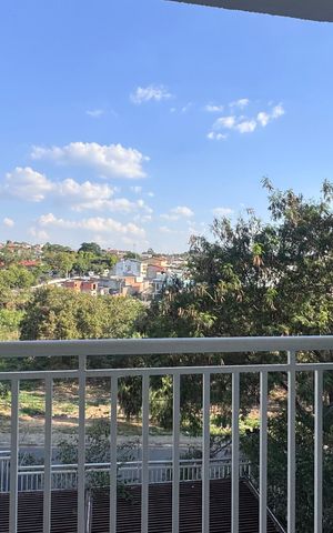 Apartamento à venda com 5m², 2 quartos e 1 vaga Apartamento à venda com 5m², 2 quartos e 1 vagaVaranda