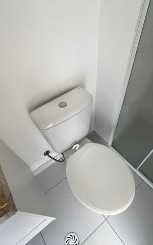 Studio à venda com 26m², 1 quarto e sem vaga Studio à venda com 26m², 1 quarto e sem vagaBanheiro