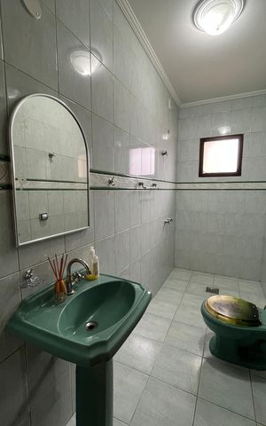 Casa à venda com 407m², 5 quartos e 4 vagas