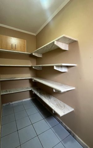 Casa à venda com 407m², 5 quartos e 4 vagas