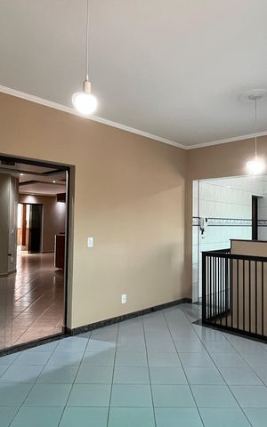 Casa à venda com 407m², 5 quartos e 4 vagas
