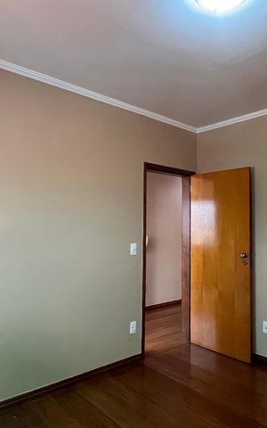 Casa à venda com 407m², 5 quartos e 4 vagas