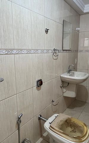 Casa à venda com 407m², 5 quartos e 4 vagas