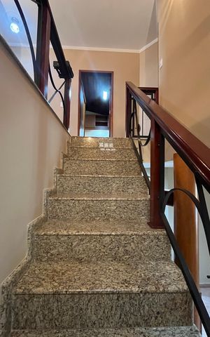 Casa à venda com 407m², 5 quartos e 4 vagas