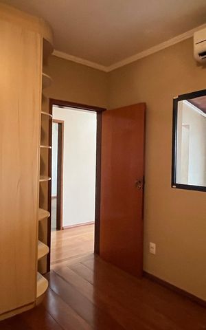 Casa à venda com 407m², 5 quartos e 4 vagas