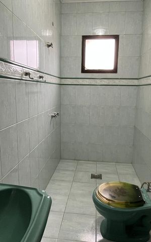 Casa à venda com 407m², 5 quartos e 4 vagas