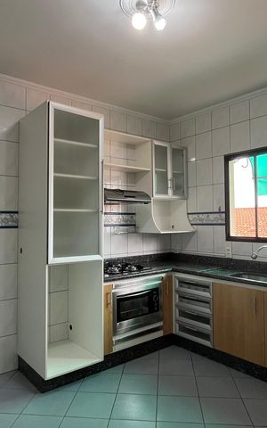 Casa à venda com 407m², 5 quartos e 4 vagas