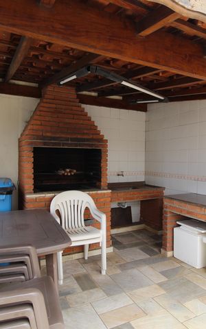 Apartamento à venda com 121m², 2 quartos e 1 vagaÁrea Comum - Churrasqueira