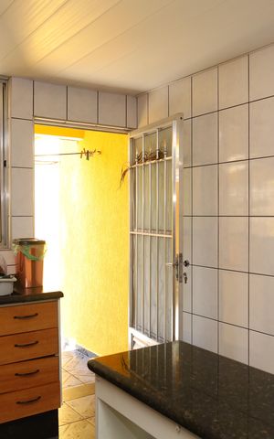 Casa de condomínio para alugar com 185m², 3 quartos e 2 vagasCozinha