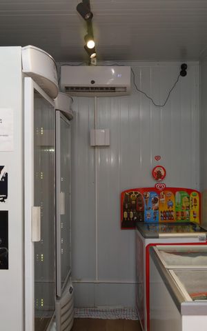 Casa de condomínio para alugar com 185m², 3 quartos e 2 vagasÁrea comum - Mercado