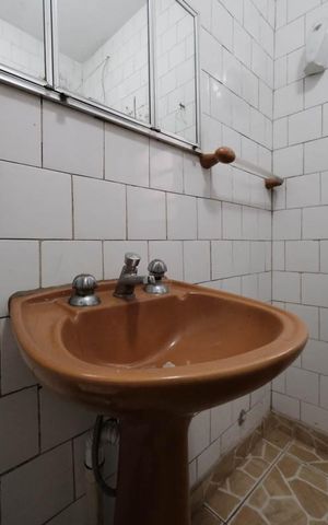 Casa à venda com 100m², 2 quartos e 2 vagasBanheiro 2