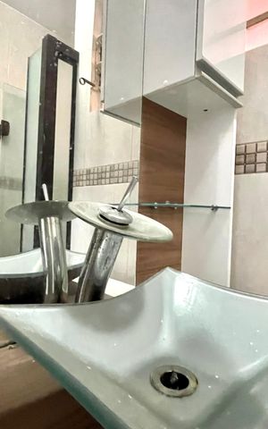 Apartamento à venda com 87m², 3 quartos e 2 vagas Apartamento à venda com 87m², 3 quartos e 2 vagasBanheiro