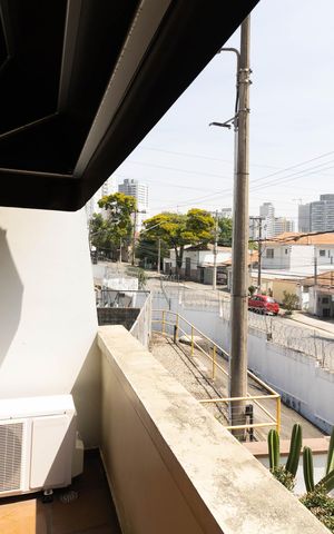 Casa para alugar com 403m², 5 quartos e 6 vagas Casa para alugar com 403m², 5 quartos e 6 vagasVaranda da Suíte 3