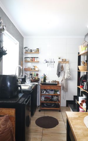 Apartamento à venda com 100m², 2 quartos e 1 vagaCozinha