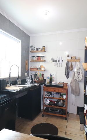 Apartamento à venda com 100m², 2 quartos e 1 vagaCozinha