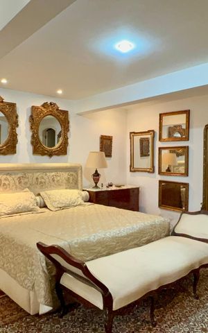 Apartamento à venda com 360m², 3 quartos e 2 vagas Apartamento à venda com 360m², 3 quartos e 2 vagasSuíte 2