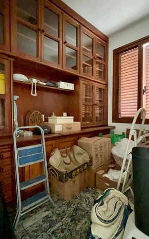 Apartamento à venda com 360m², 3 quartos e 2 vagas Apartamento à venda com 360m², 3 quartos e 2 vagasQuarto de Serviço