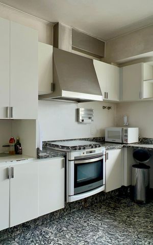 Apartamento à venda com 360m², 3 quartos e 2 vagas Apartamento à venda com 360m², 3 quartos e 2 vagasCozinha
