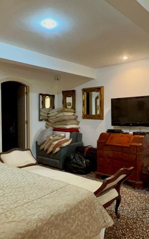 Apartamento à venda com 360m², 3 quartos e 2 vagas Apartamento à venda com 360m², 3 quartos e 2 vagasSuíte 2