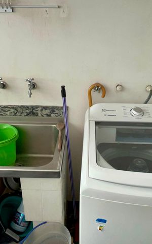 Apartamento à venda com 360m², 3 quartos e 2 vagas Apartamento à venda com 360m², 3 quartos e 2 vagasÁrea de Serviço