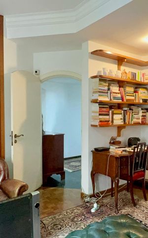 Apartamento à venda com 360m², 3 quartos e 2 vagas Apartamento à venda com 360m², 3 quartos e 2 vagasQuarto