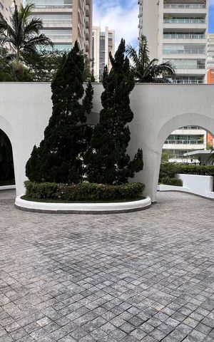 Apartamento à venda com 360m², 3 quartos e 2 vagas Apartamento à venda com 360m², 3 quartos e 2 vagasEntrada