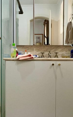 Apartamento à venda com 360m², 3 quartos e 2 vagas Apartamento à venda com 360m², 3 quartos e 2 vagasBanheiro da Suíte 1