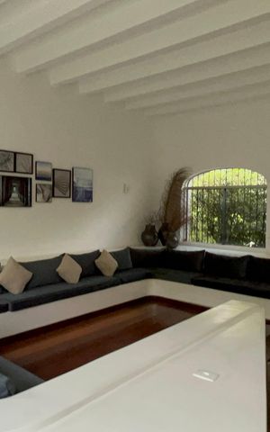 Apartamento à venda com 360m², 3 quartos e 2 vagas Apartamento à venda com 360m², 3 quartos e 2 vagasÁrea comum