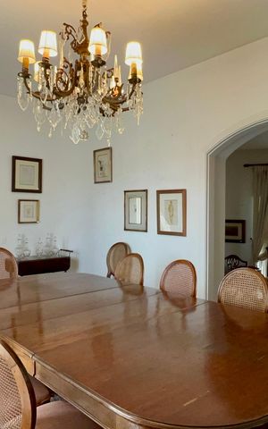 Apartamento à venda com 360m², 3 quartos e 2 vagas Apartamento à venda com 360m², 3 quartos e 2 vagasSala de Jantar