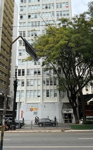 Studio para alugar com 49m², 1 quarto e sem vaga Studio para alugar com 49m², 1 quarto e sem vagaFachada