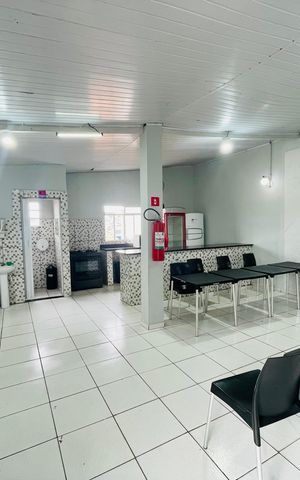 Casa de condomínio para alugar com 150m², 2 quartos e 2 vagasÁrea comum - Salão de festas