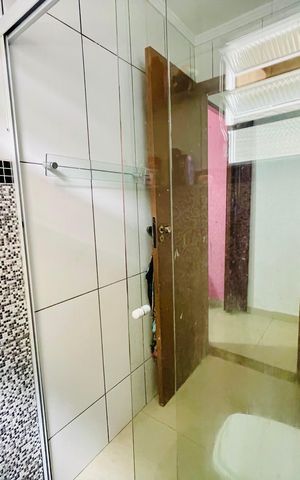 Casa de condomínio para alugar com 150m², 2 quartos e 2 vagasBanheiro