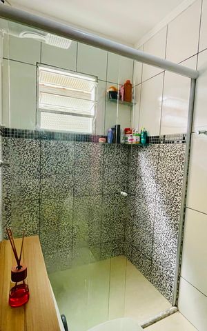 Casa de condomínio para alugar com 150m², 2 quartos e 2 vagasBanheiro