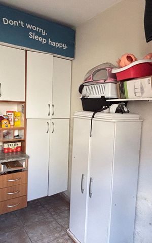 Casa à venda com 200m², 3 quartos e 2 vagas Casa à venda com 200m², 3 quartos e 2 vagasQuarto de Serviço