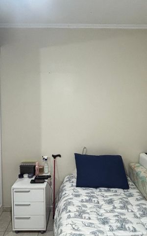 Casa à venda com 200m², 3 quartos e 2 vagas Casa à venda com 200m², 3 quartos e 2 vagasQuarto 2