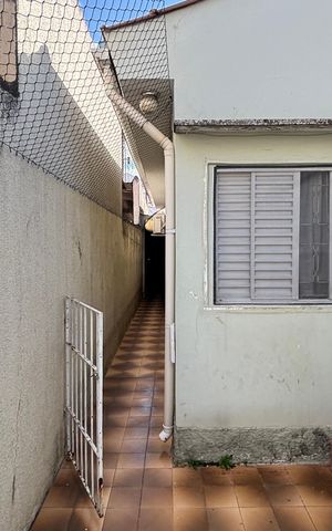 Casa à venda com 200m², 3 quartos e 2 vagas Casa à venda com 200m², 3 quartos e 2 vagasQuintal