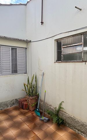 Casa à venda com 200m², 3 quartos e 2 vagas Casa à venda com 200m², 3 quartos e 2 vagasQuintal
