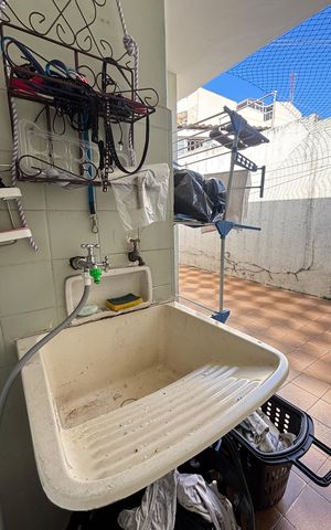 Casa à venda com 200m², 3 quartos e 2 vagas Casa à venda com 200m², 3 quartos e 2 vagasÁrea de Serviço