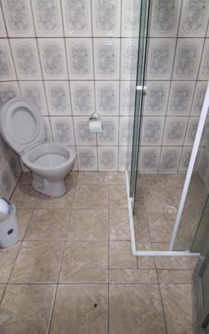 Casa à venda com 251m², 5 quartos e 1 vagaCasa 2 - Banheiro social