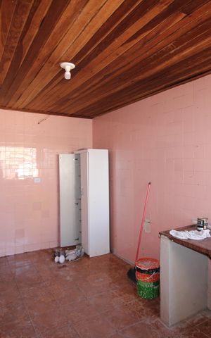 Casa à venda com 251m², 5 quartos e 1 vagaCasa 2 - Cozinha